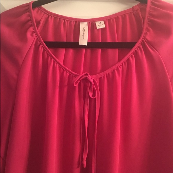 Fuchsia pink top M nice style casual or dress up - Picture 2 of 4